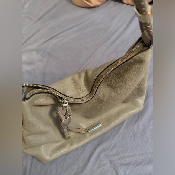 Michael Kors Lexington Medium Pebbled Leather Shoulder Bag in light gray - Picture 10 of 11